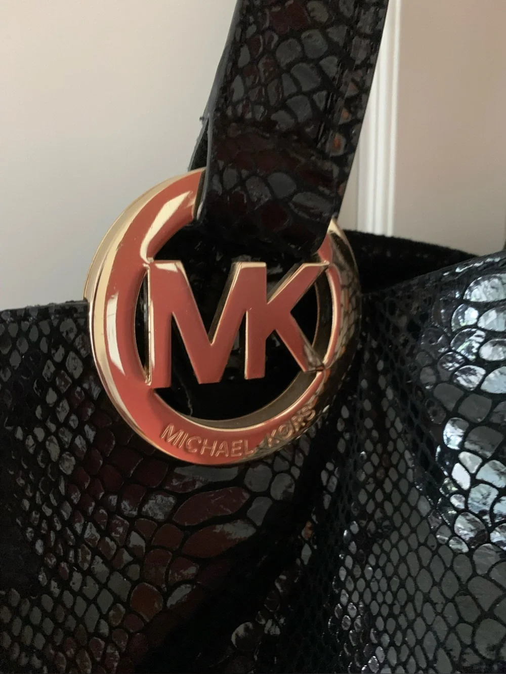 Michael Kors Black Leather in Snakeskin Design Handbag/Tote